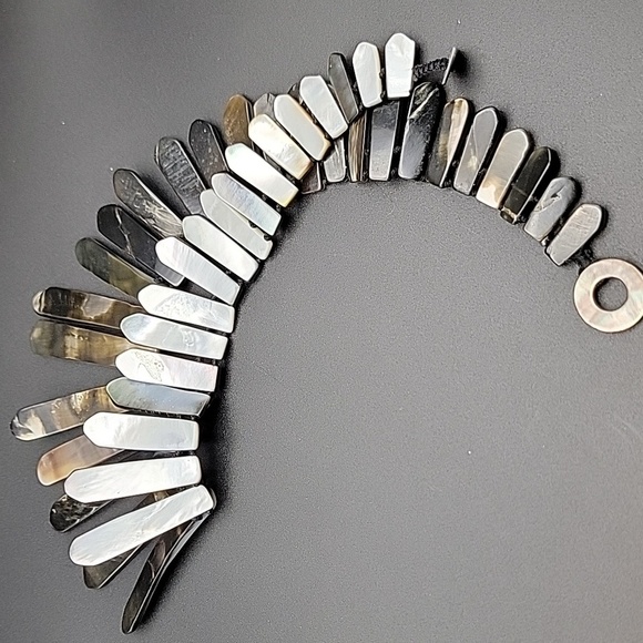 Elegant Rare Mother of Pearl Necklace 14" Double Sided Shell Choker Statement - Picture 9 of 10